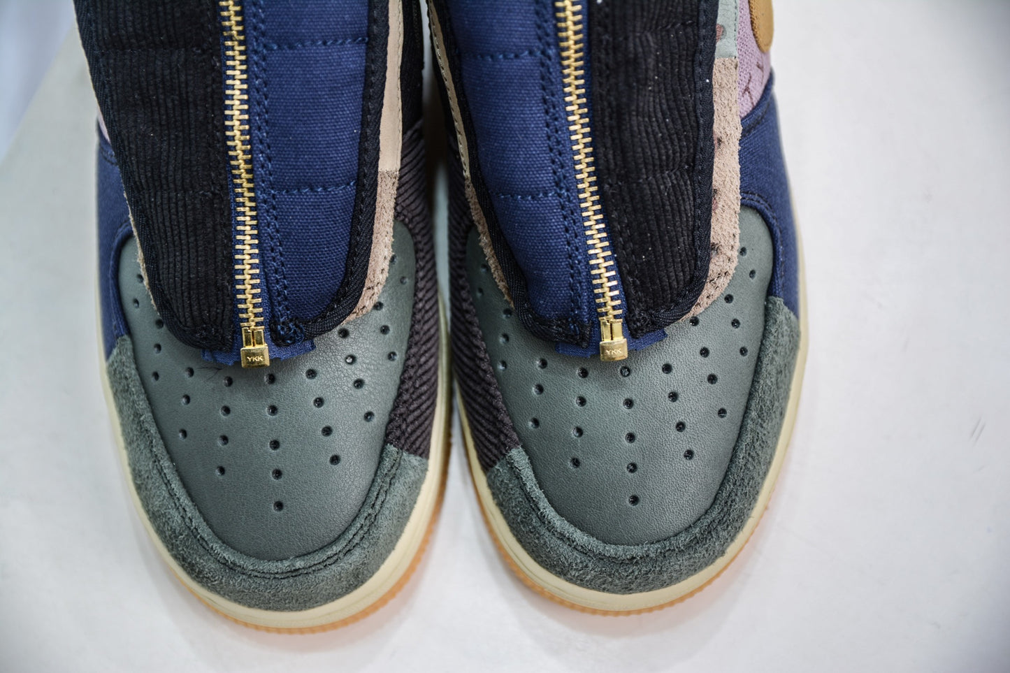 AIR FORCE 1 x TRAVIS SCOTT