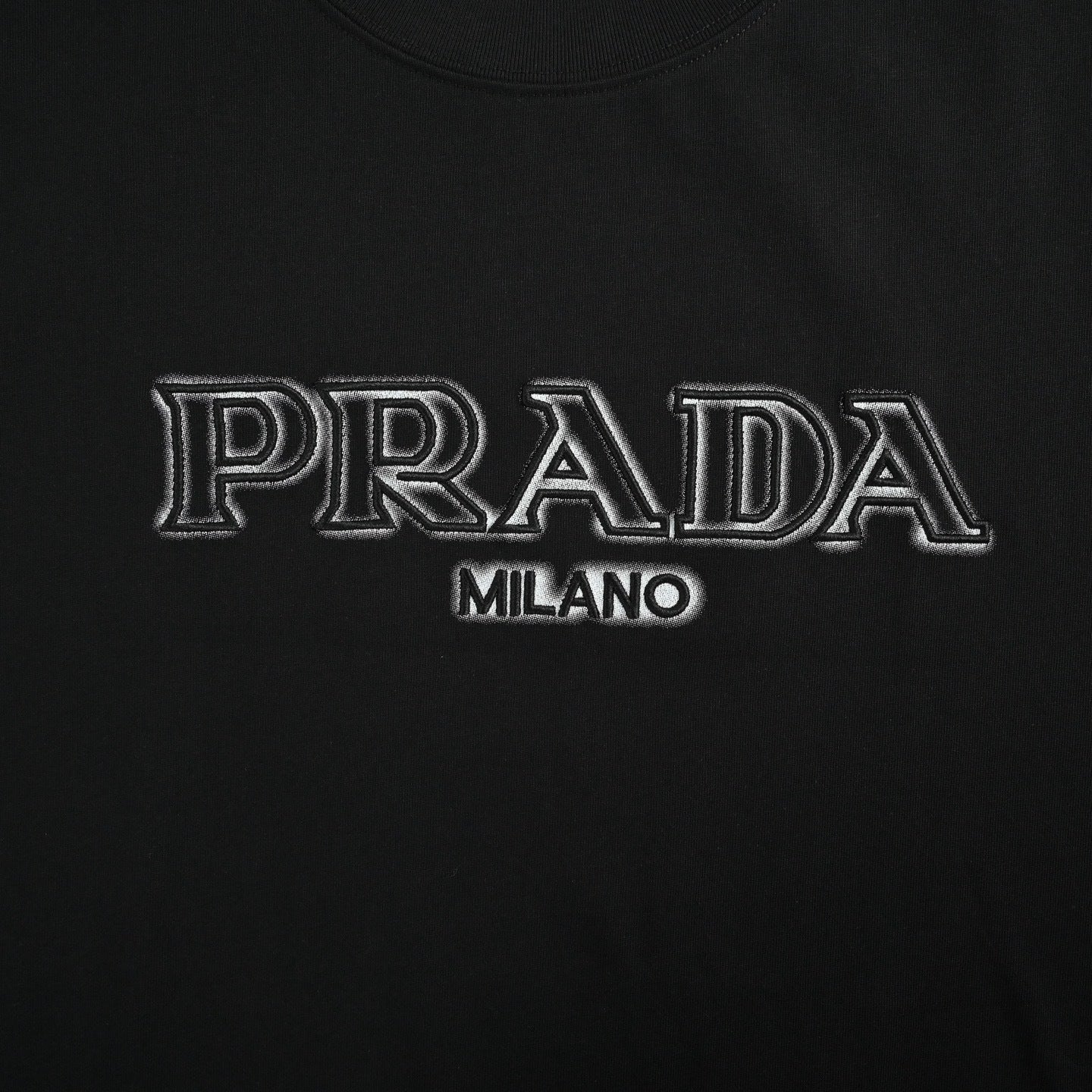 CAMISETA PRADA