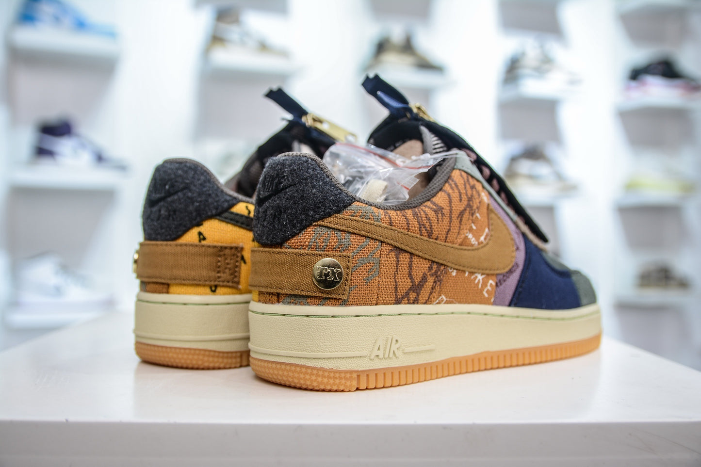 AIR FORCE 1 x TRAVIS SCOTT